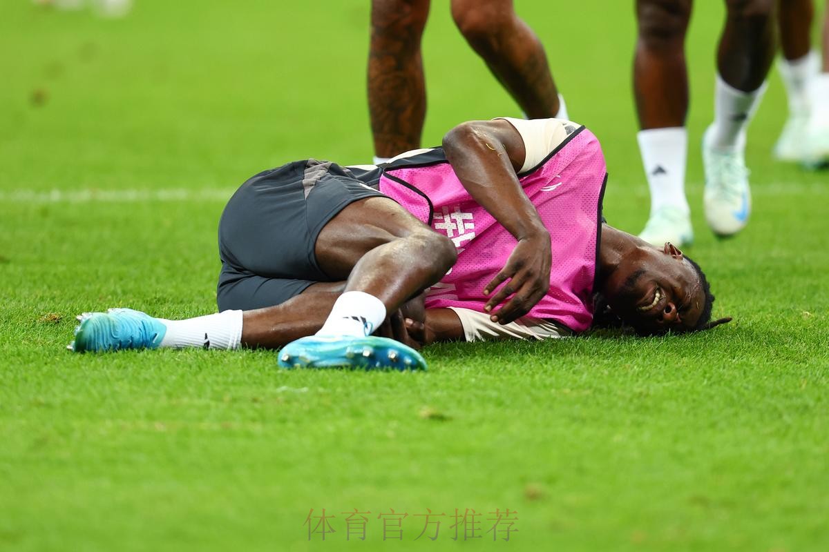 皇马官方:迪亚斯右腿内收肌受伤 据悉将伤缺3个月